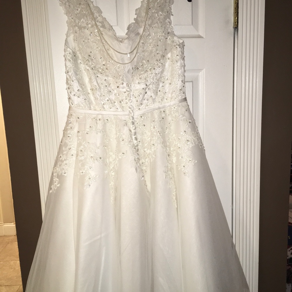 Wedding dress